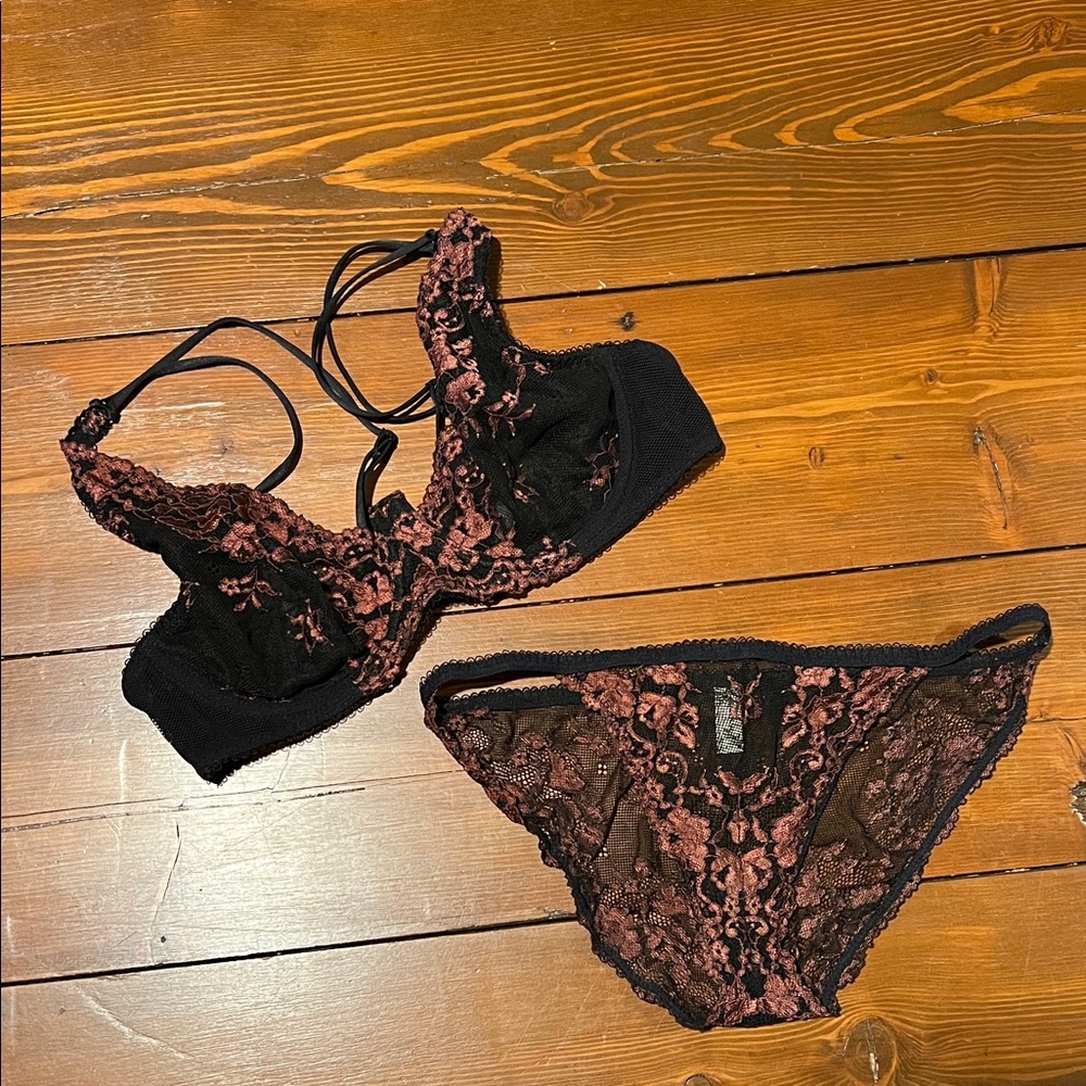 NWOT - Free People Intimates - Bra 36C Panties M - Black Copper Lace